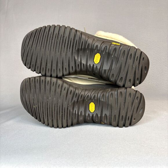 Womens UGG Boots Sz 8 Sand Adirondack II Fur Cuff Snow Water Weather-Proof $250 - Picture 15 of 15